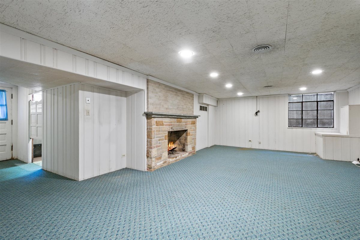 Gallery Image 18