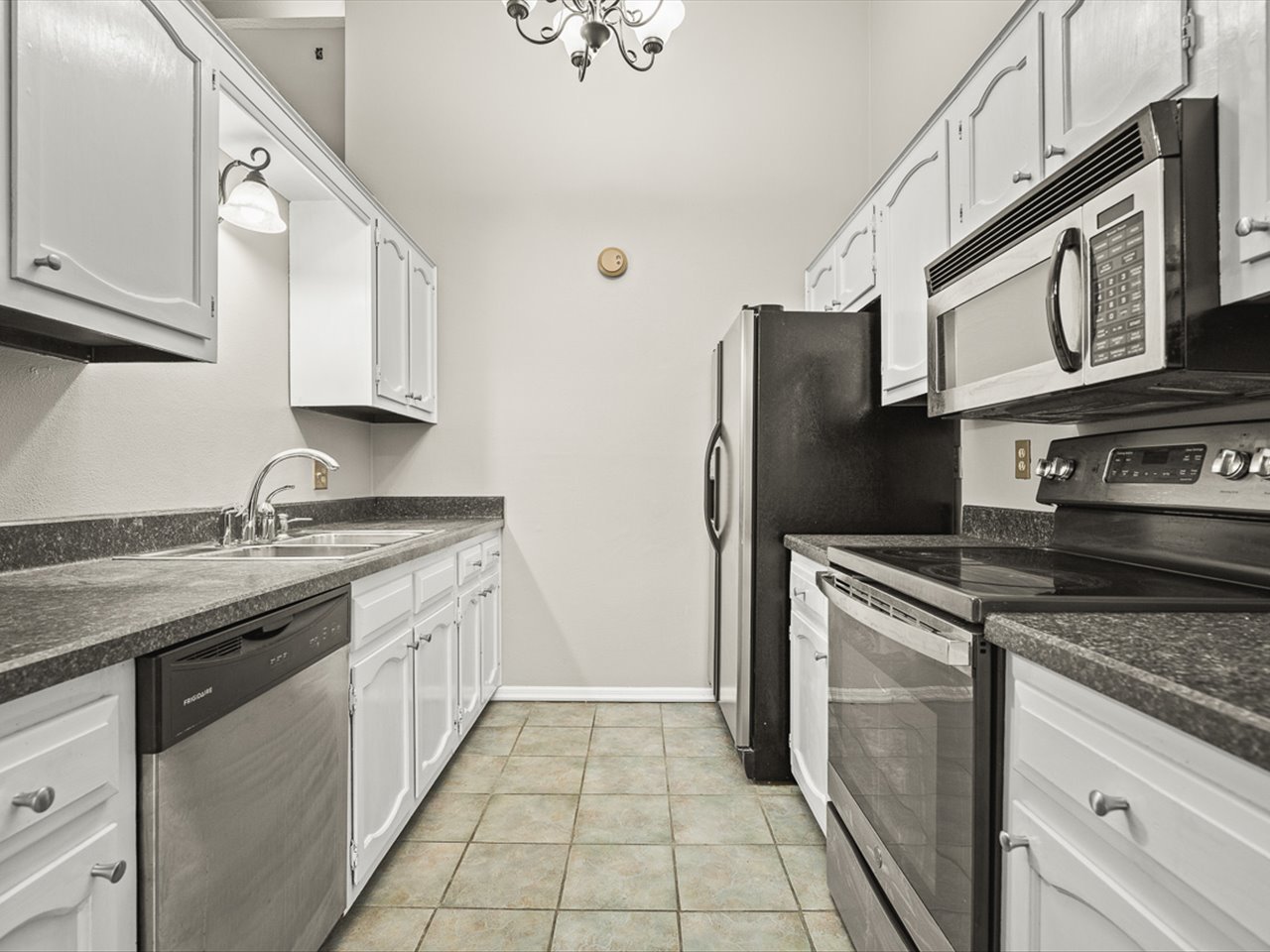 Gallery Image 14