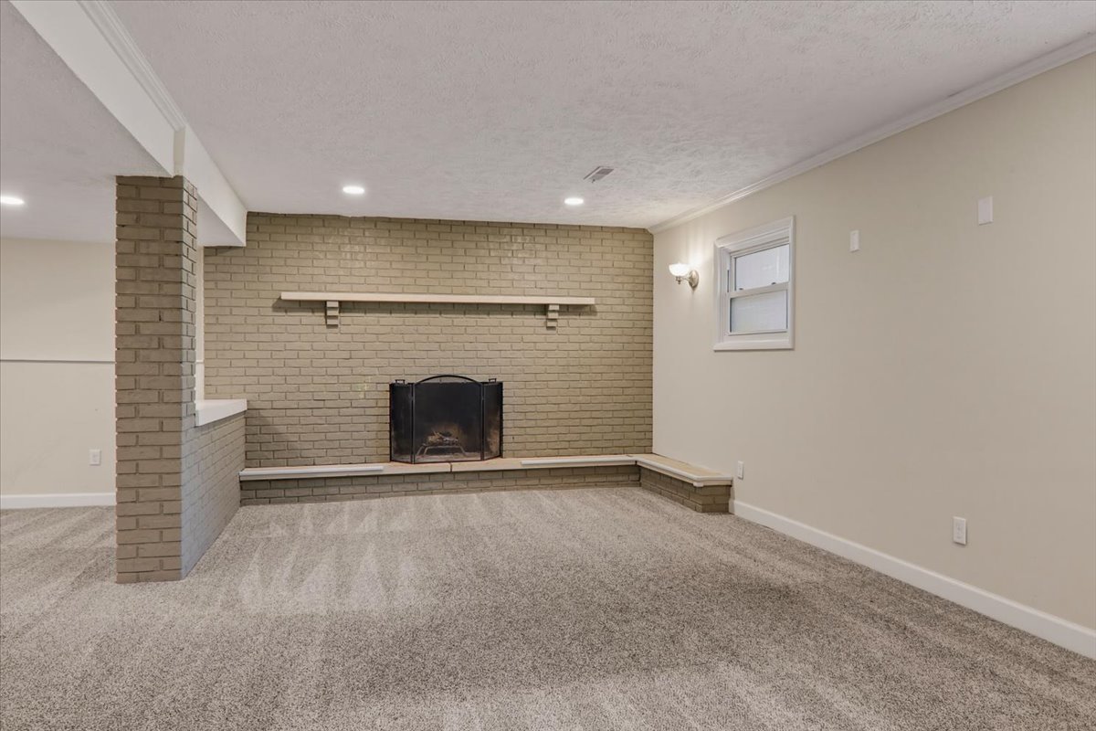 Gallery Image 19