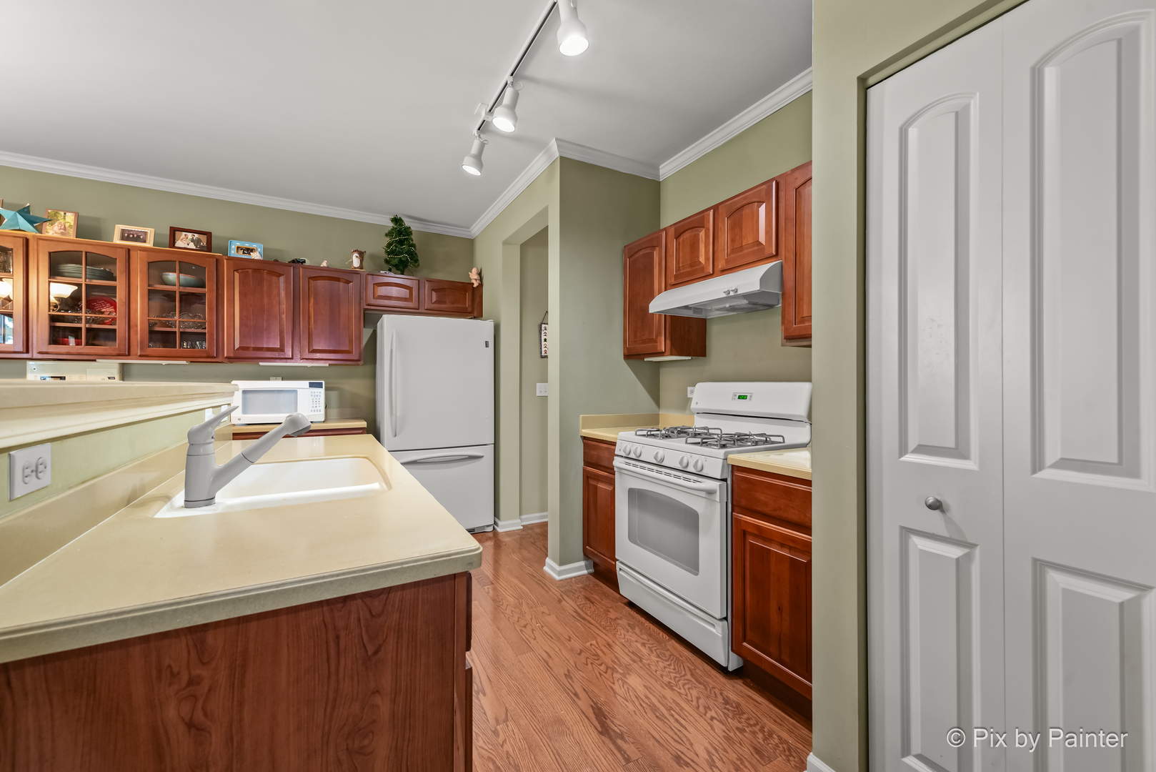 Gallery Image 13