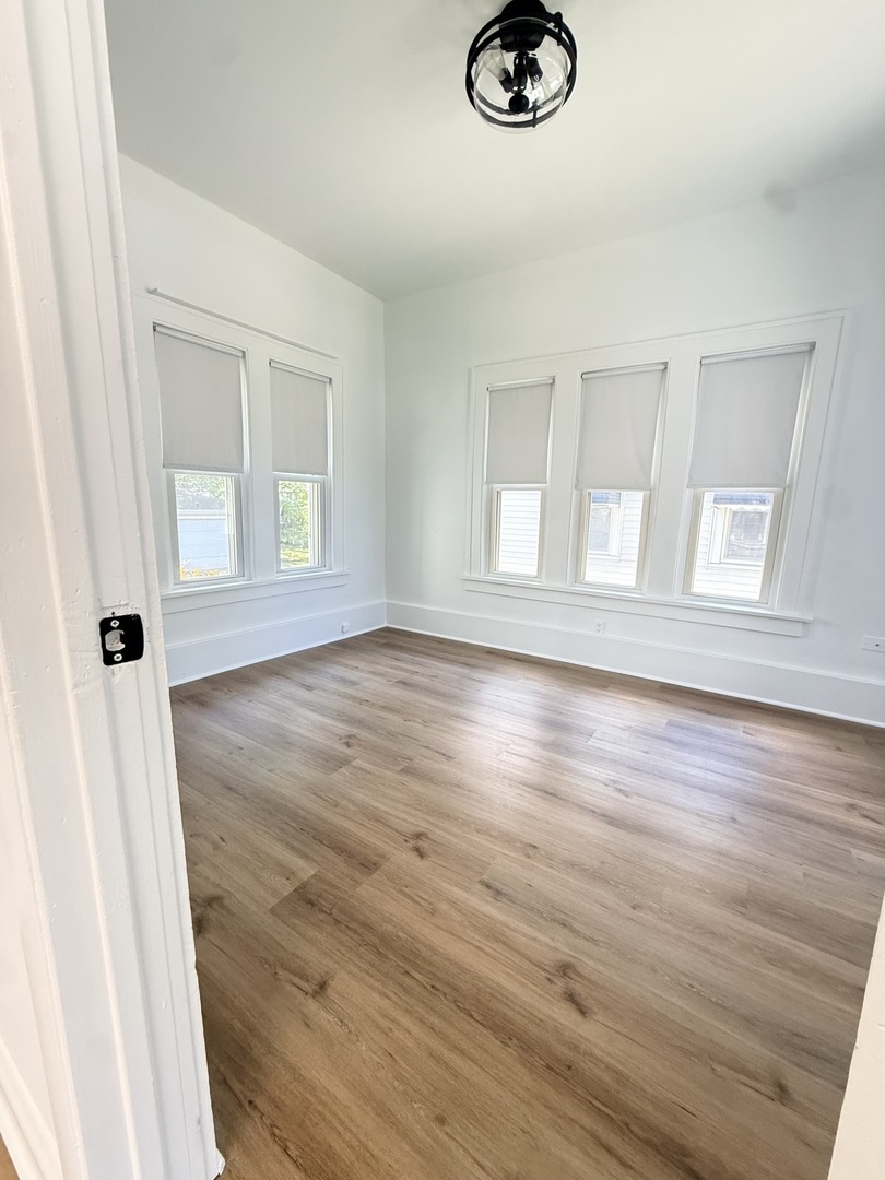 Gallery Image 16