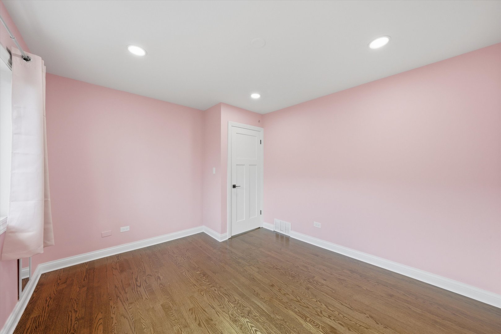 Gallery Image 16