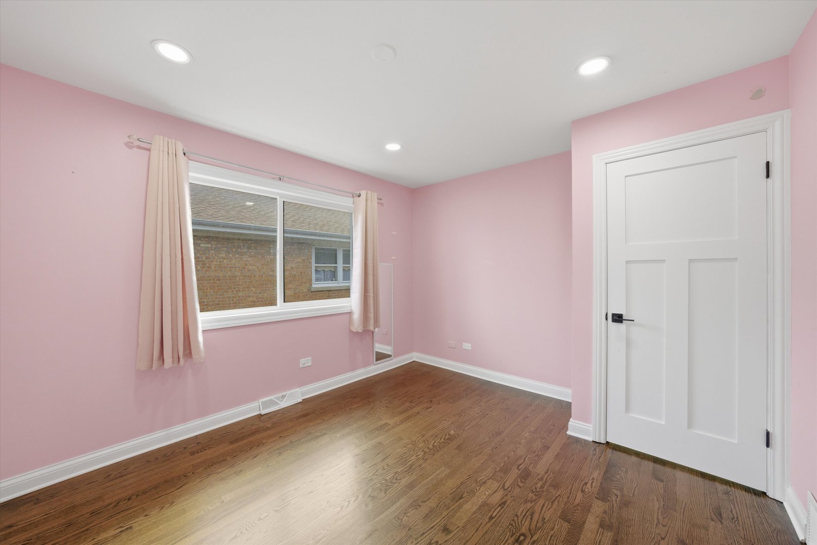 Gallery Image 15