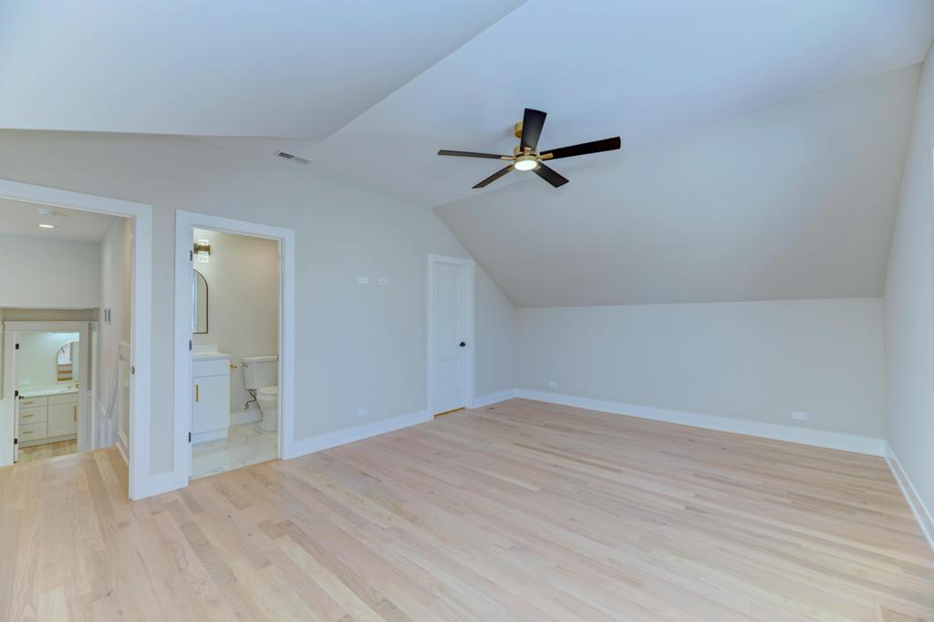 Gallery Image 36