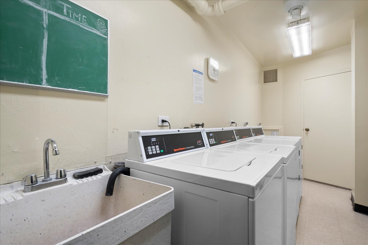 Gallery Image 16