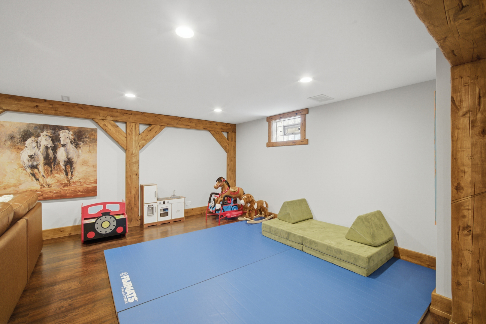 Gallery Image 30