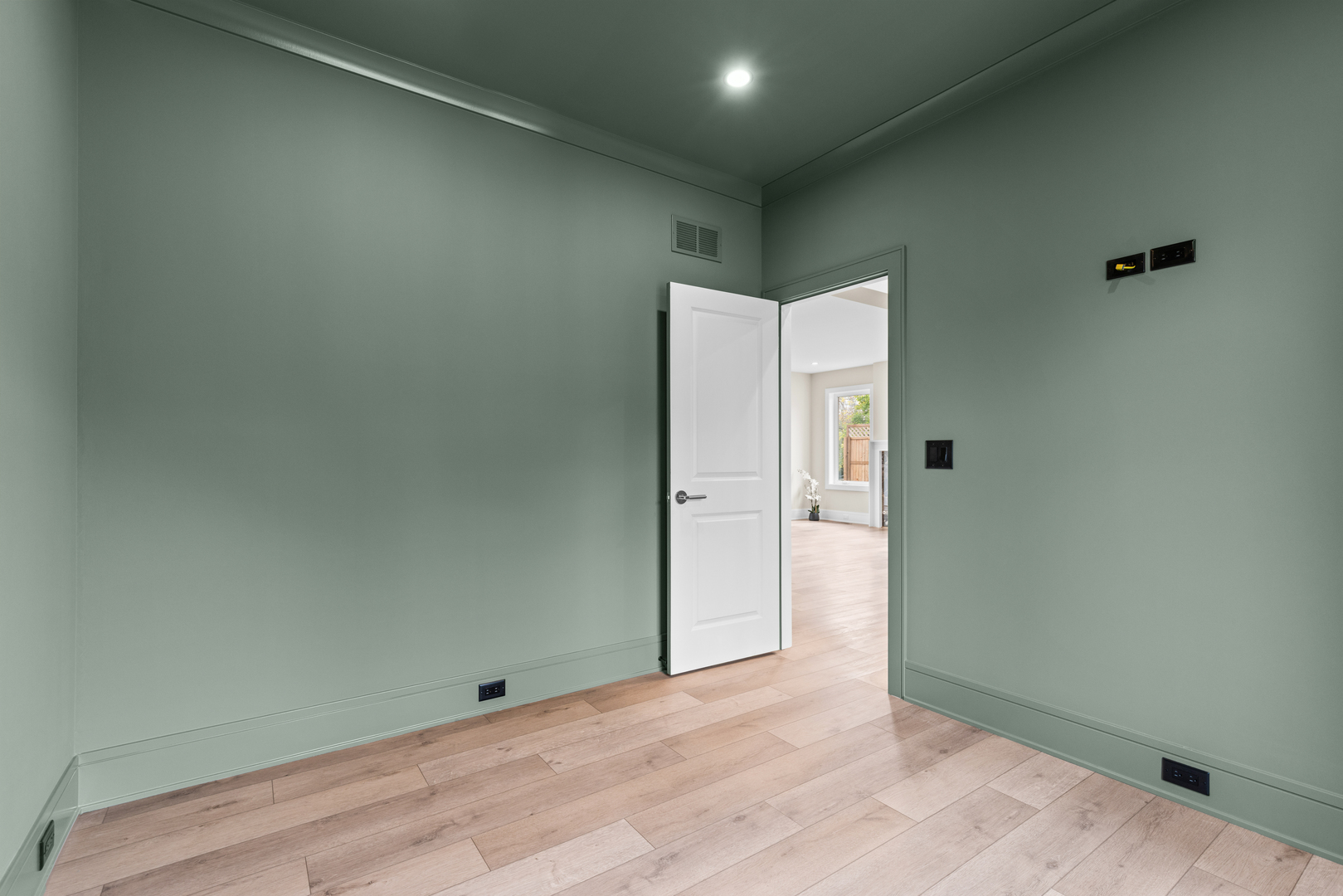 Gallery Image 15
