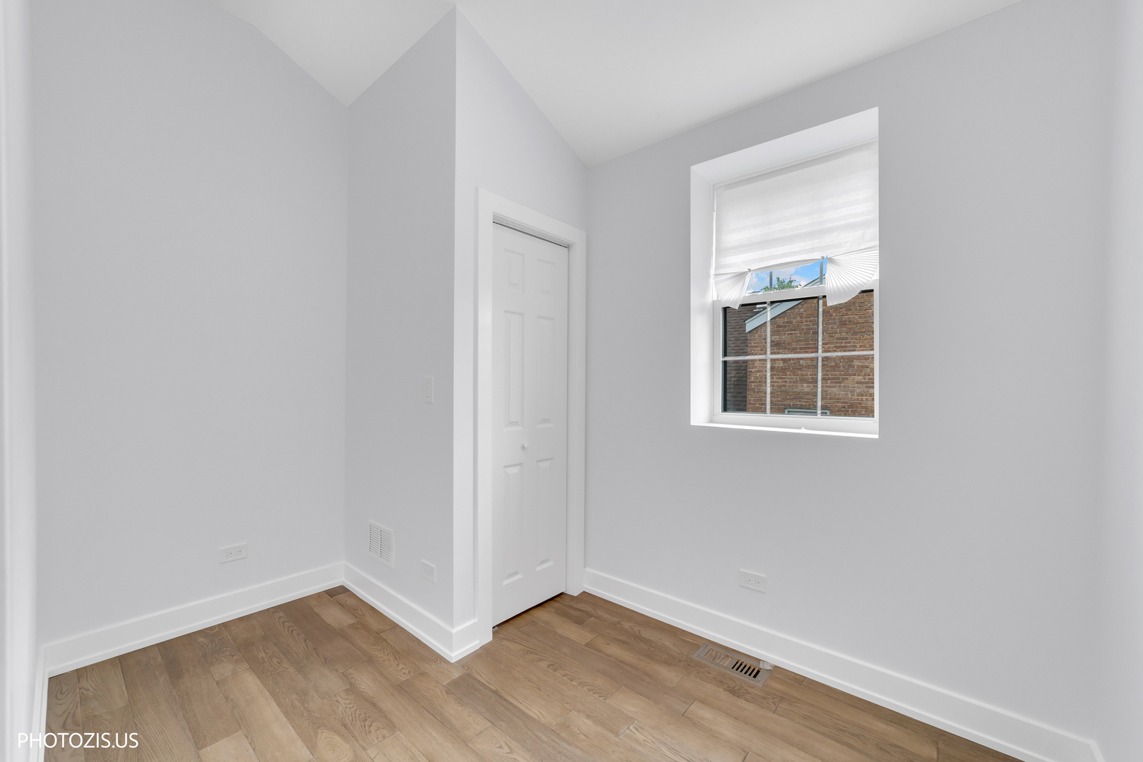 Gallery Image 18
