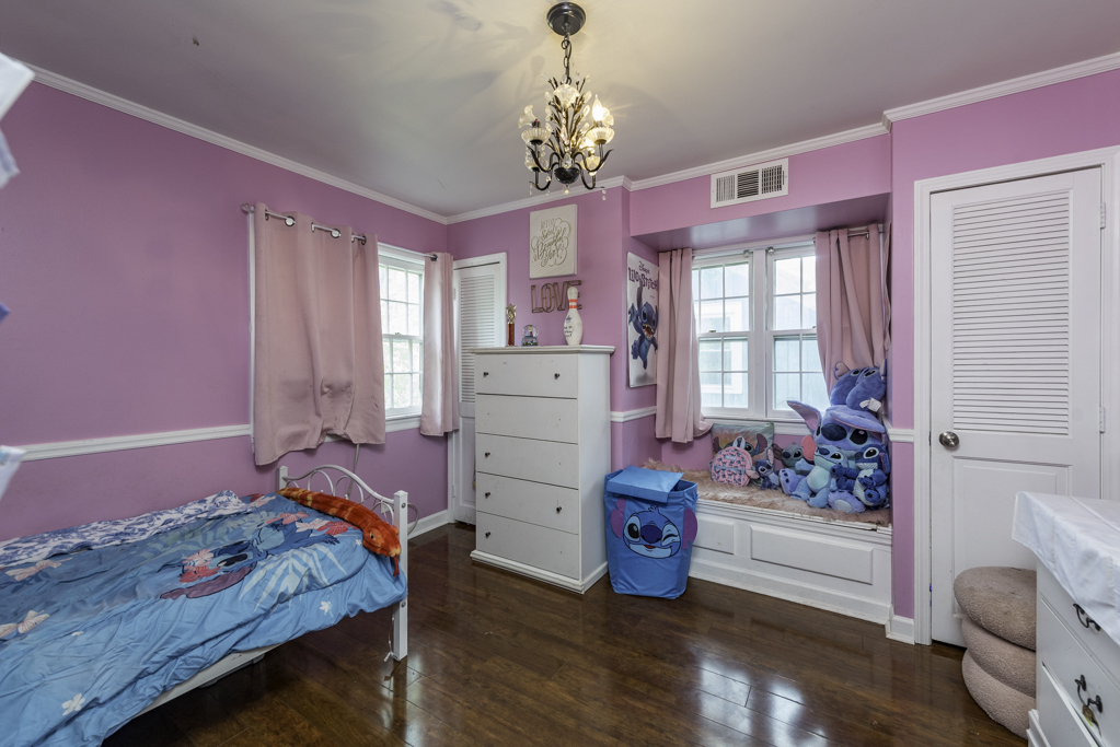 Gallery Image 18