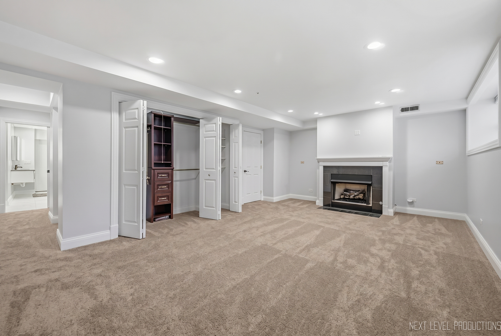 Gallery Image 17