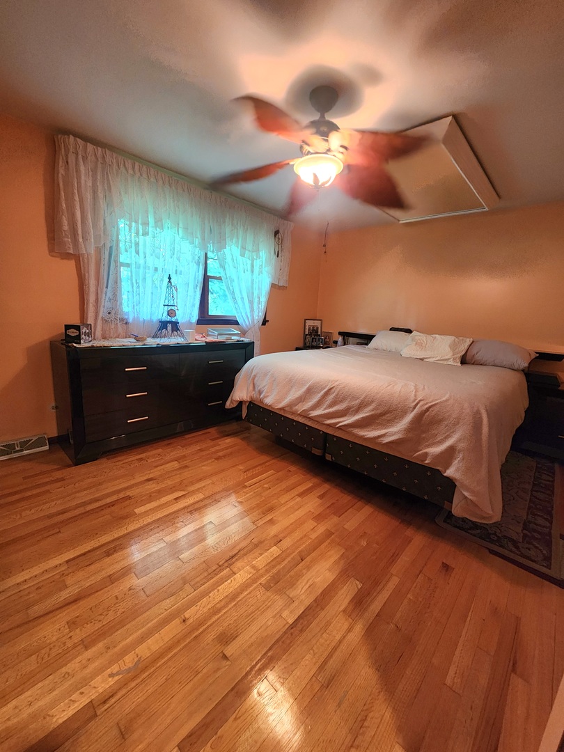 Gallery Image 14