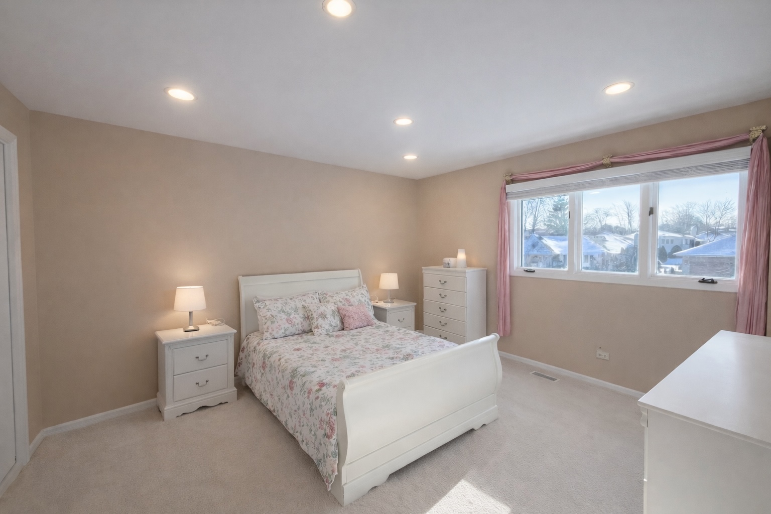 Gallery Image 15