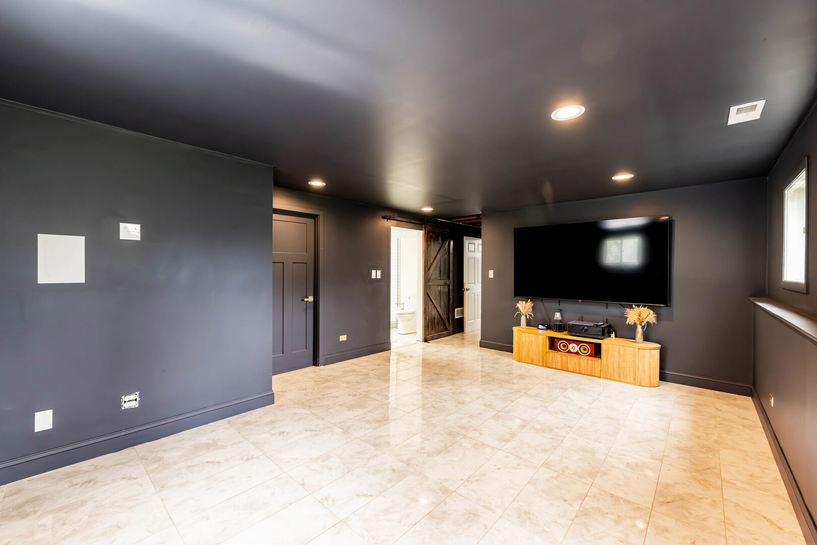 Gallery Image 18