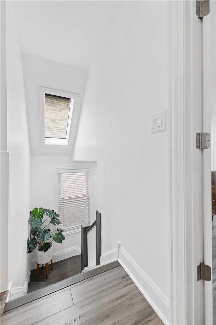 Gallery Image 16