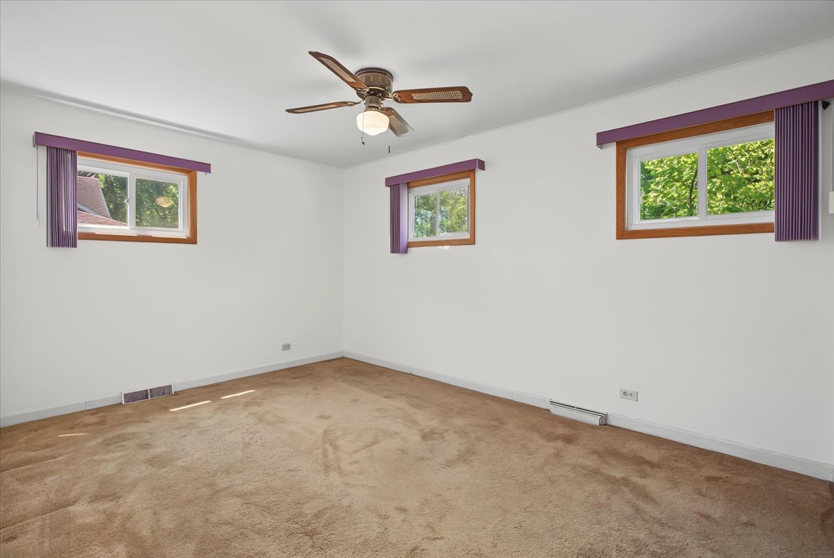 Gallery Image 16