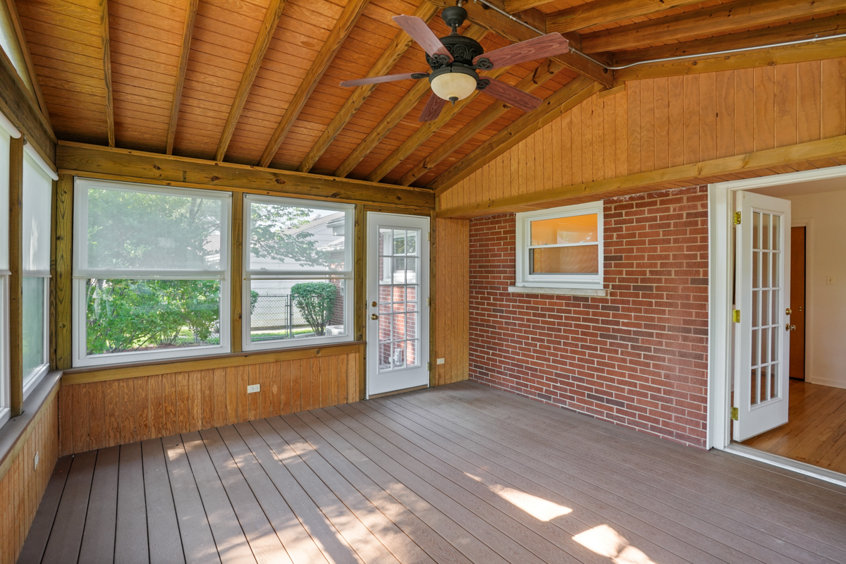 Gallery Image 16