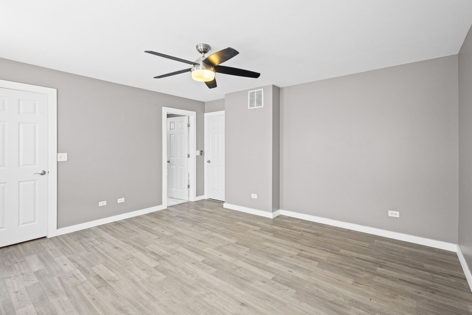 Gallery Image 16