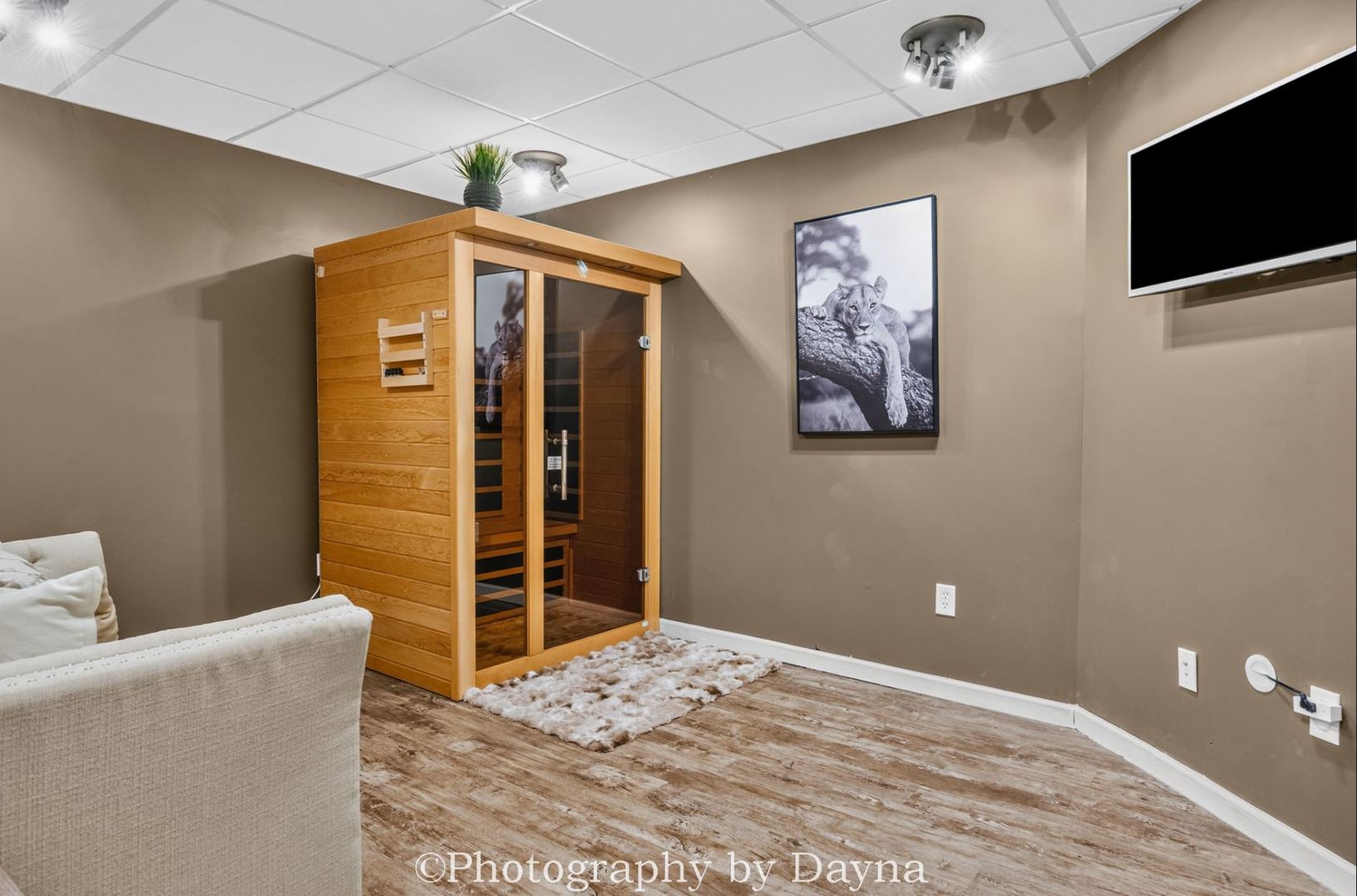 Gallery Image 38