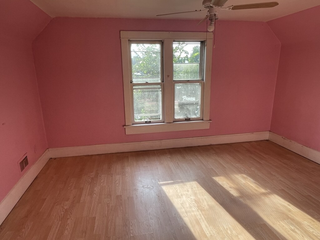 Gallery Image 16