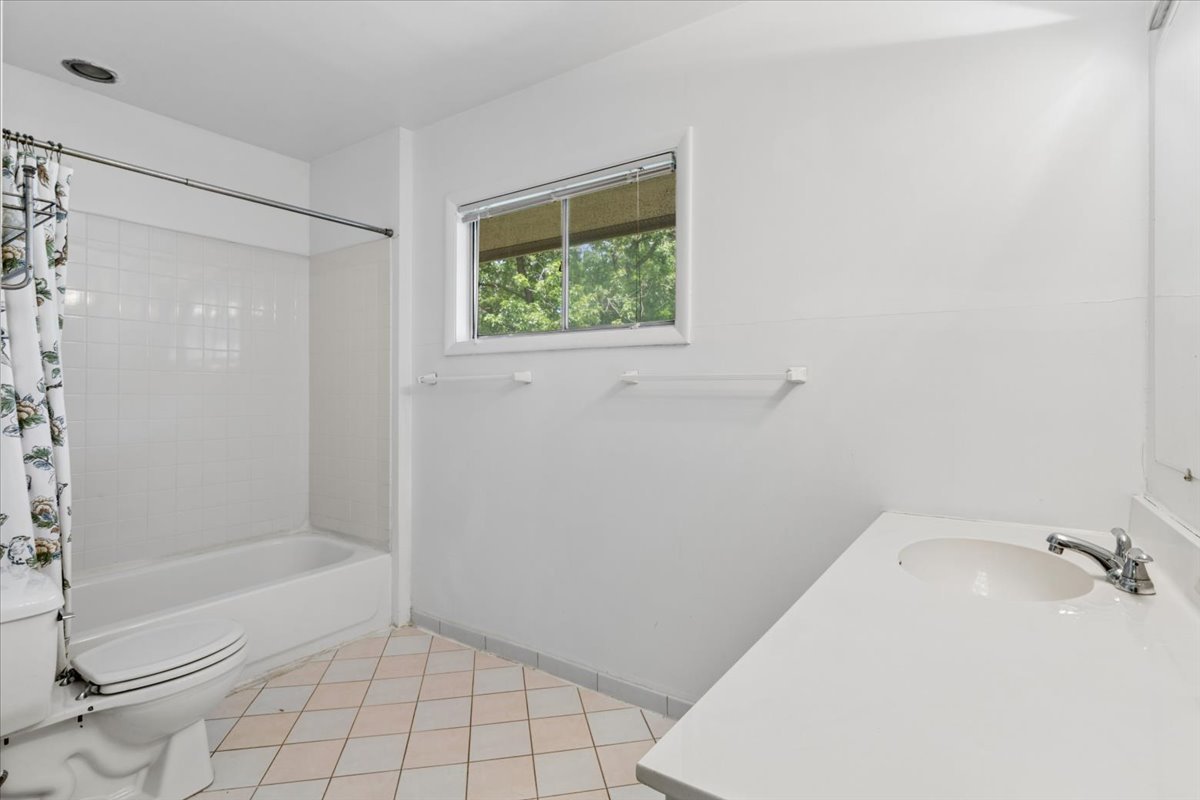 Gallery Image 20