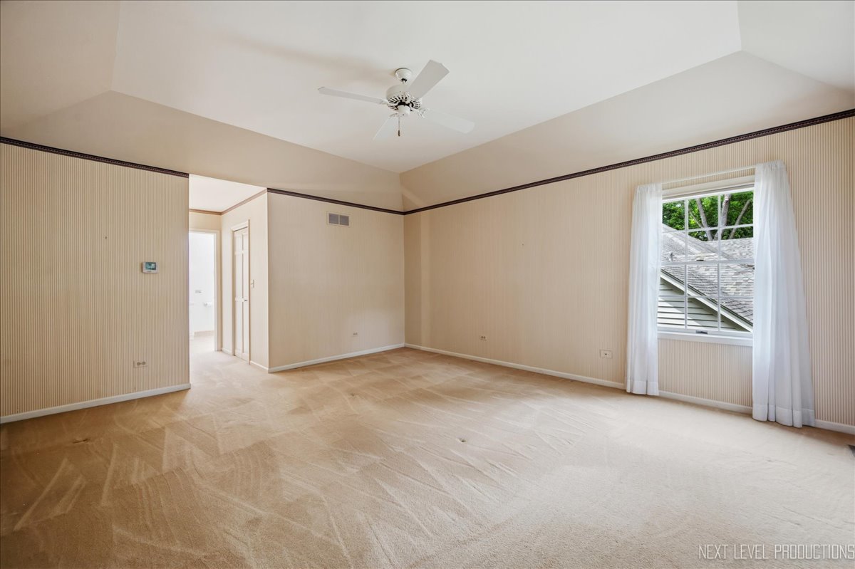 Gallery Image 18