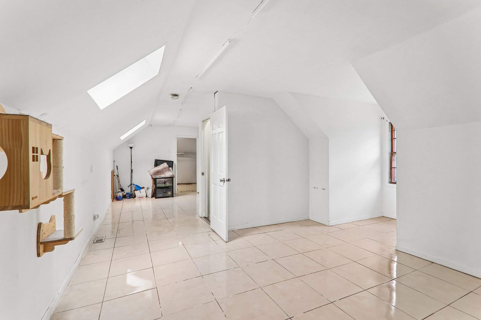 Gallery Image 18