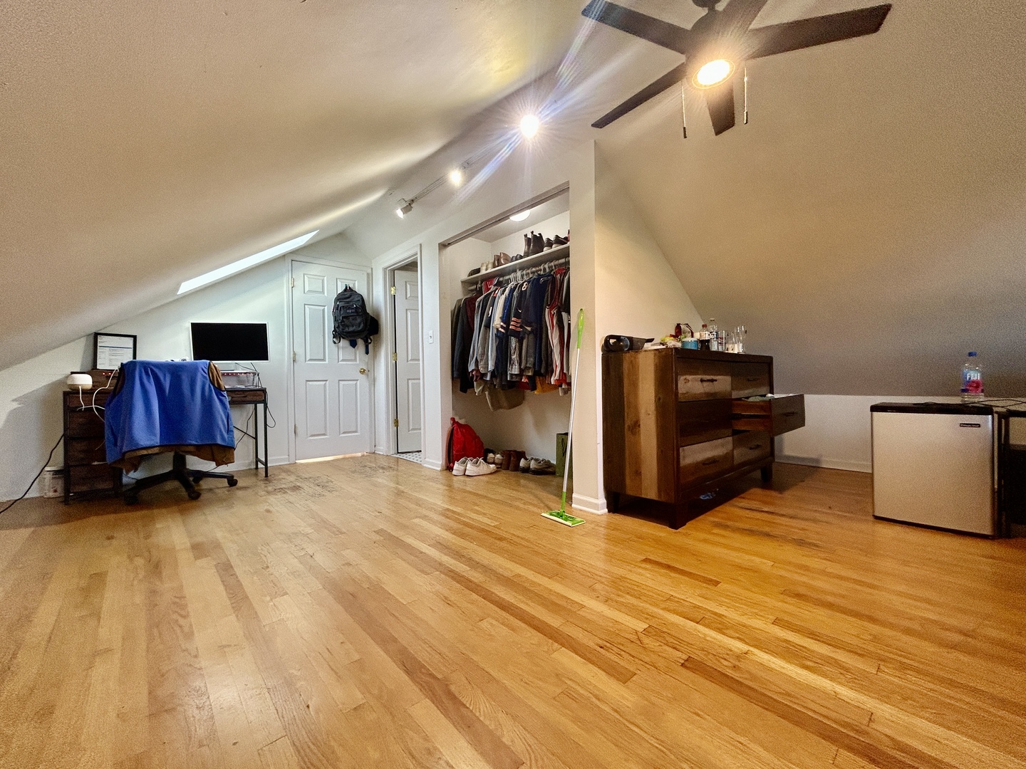Gallery Image 25