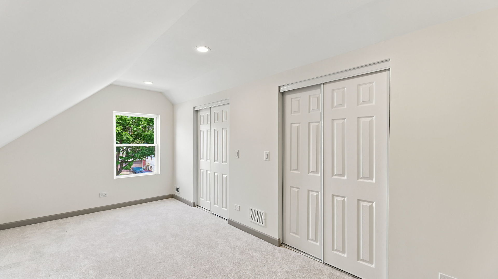 Gallery Image 18