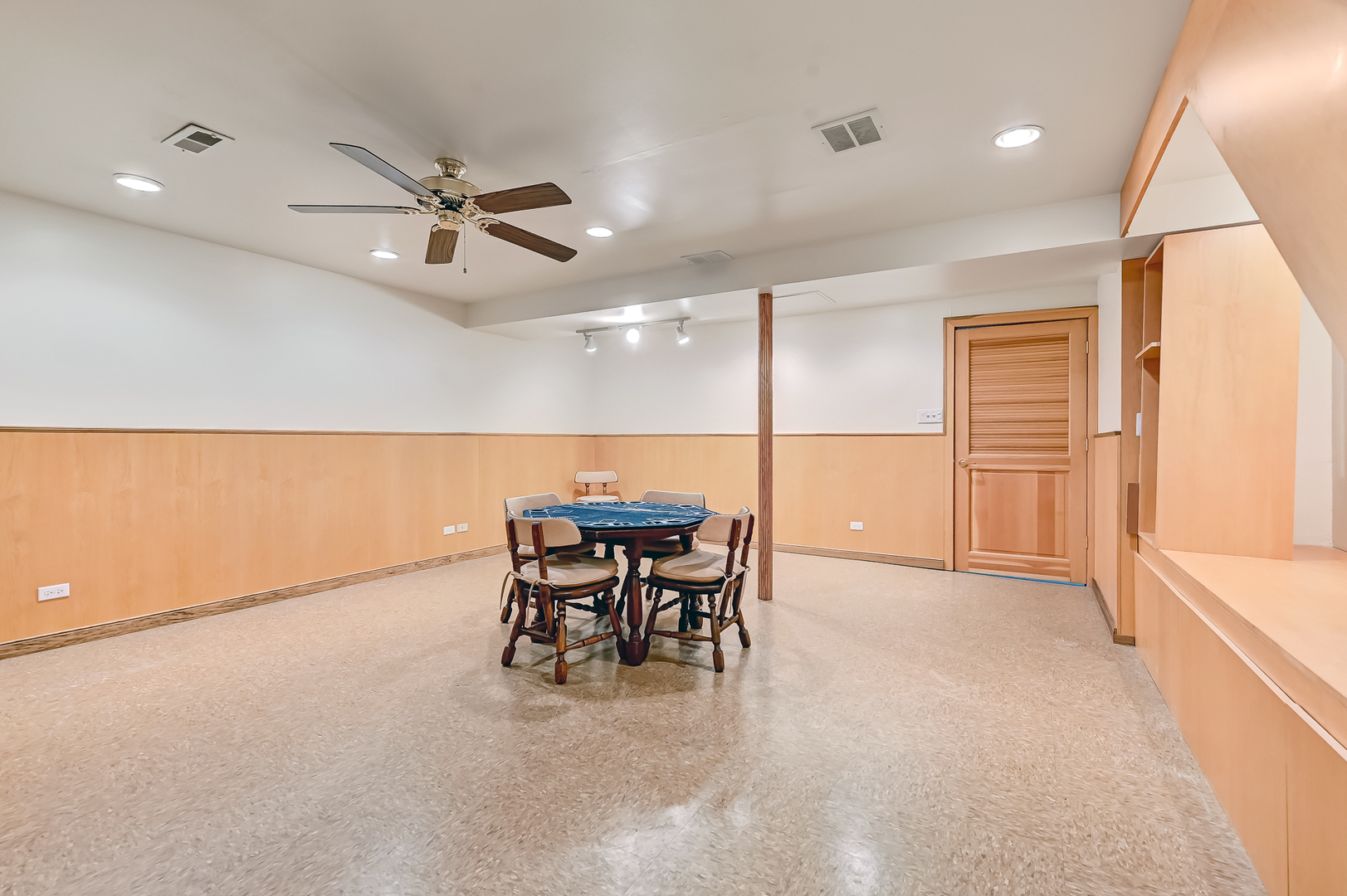 Gallery Image 18