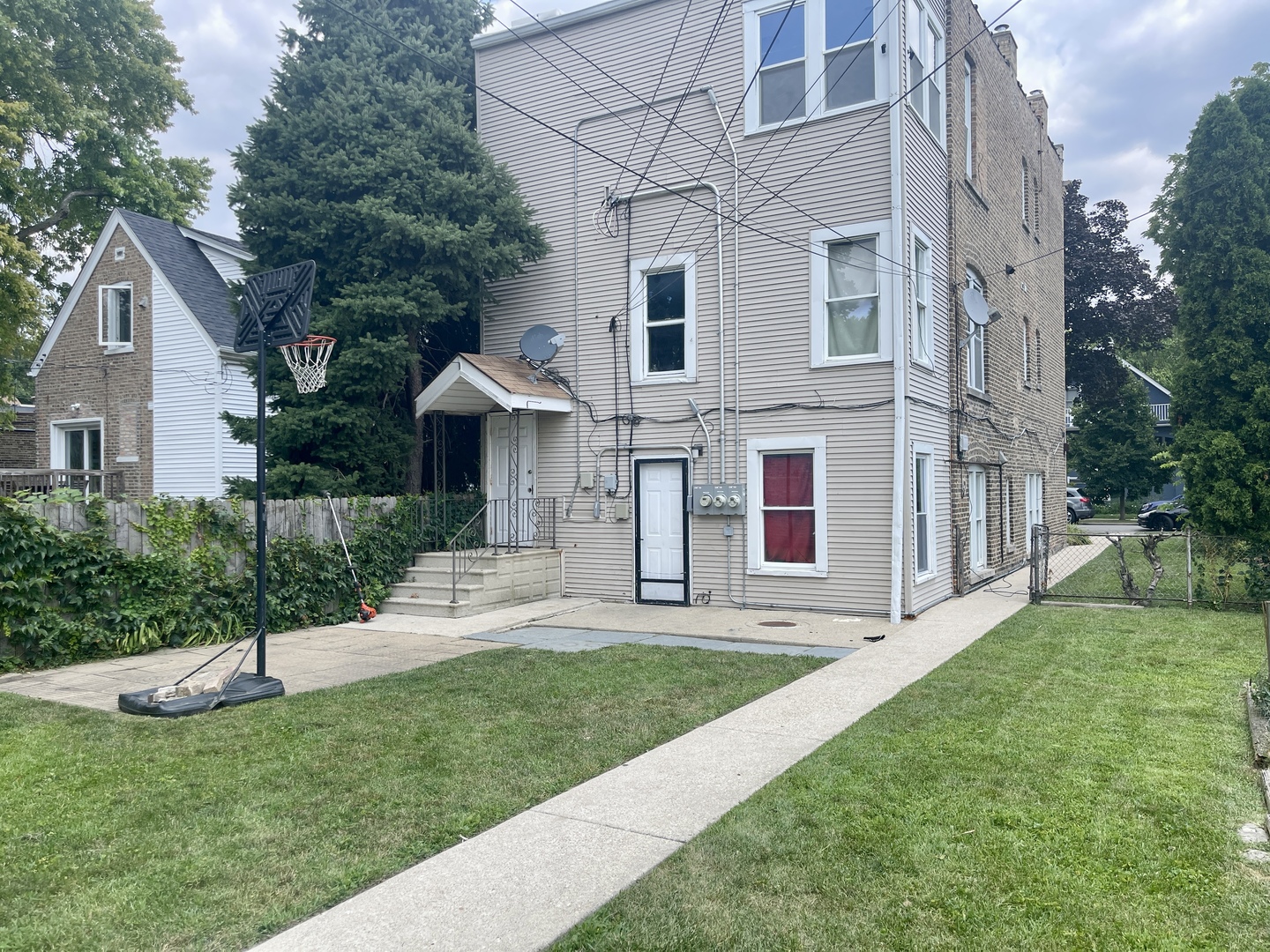 Gallery Image 14