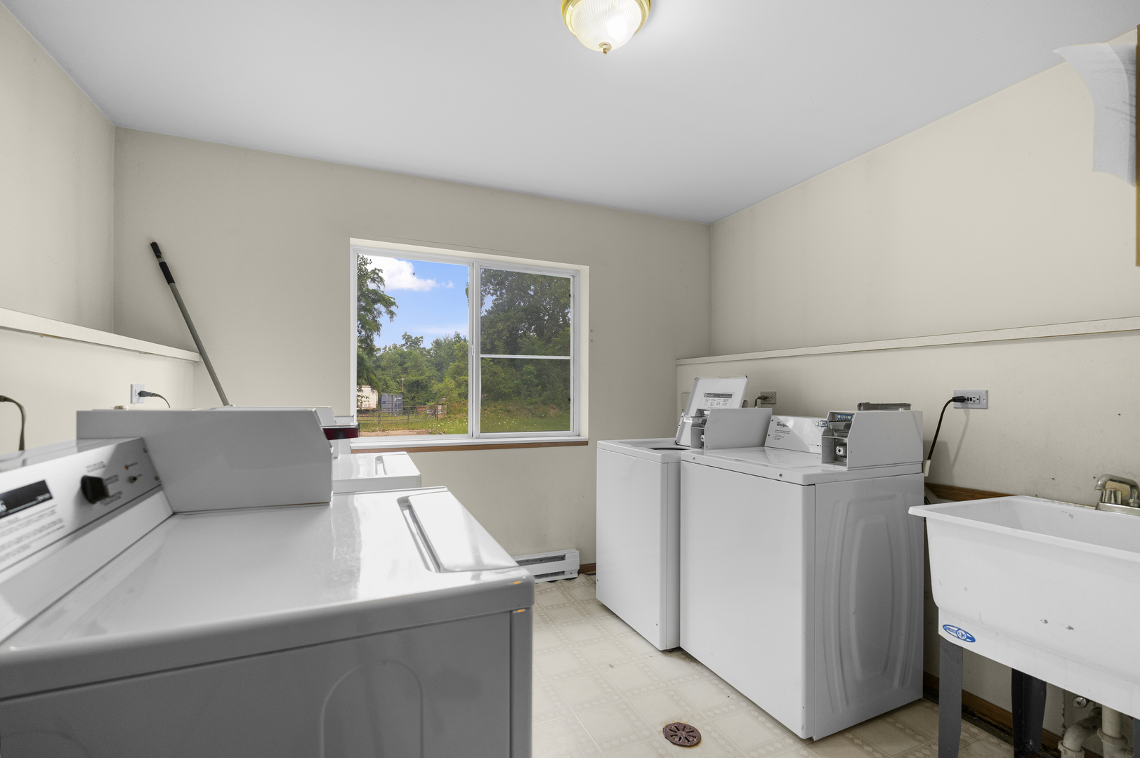 Gallery Image 12
