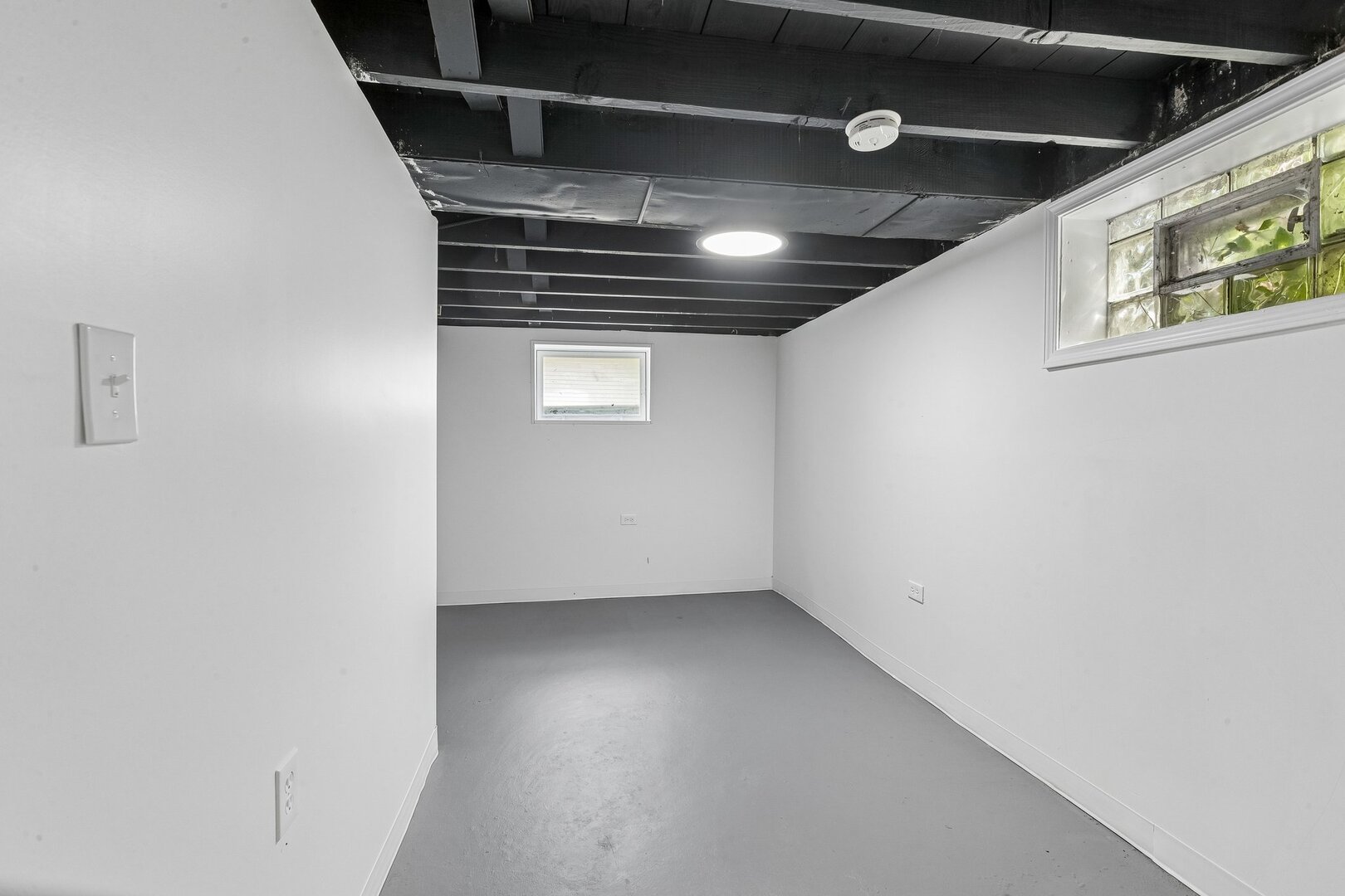 Gallery Image 16