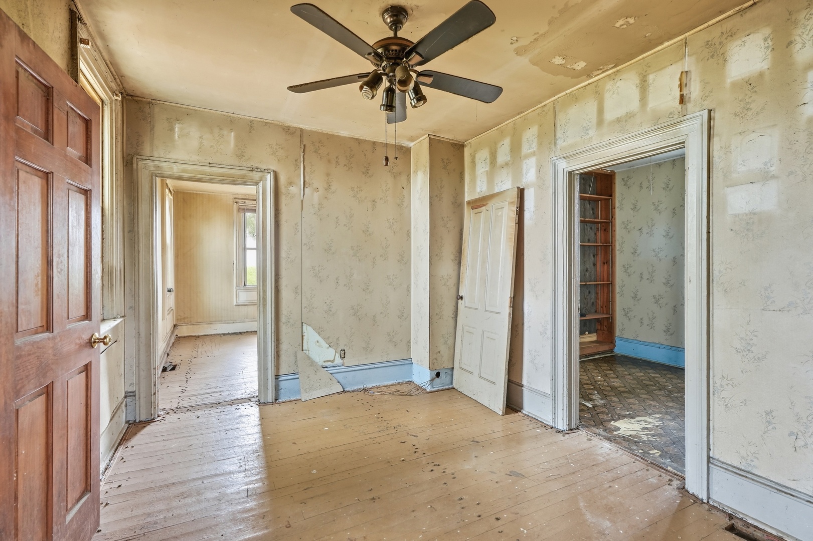 Gallery Image 13