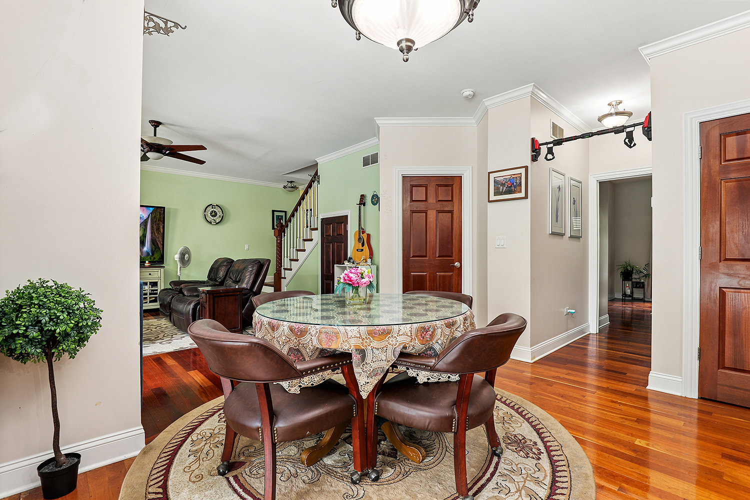 Gallery Image 9