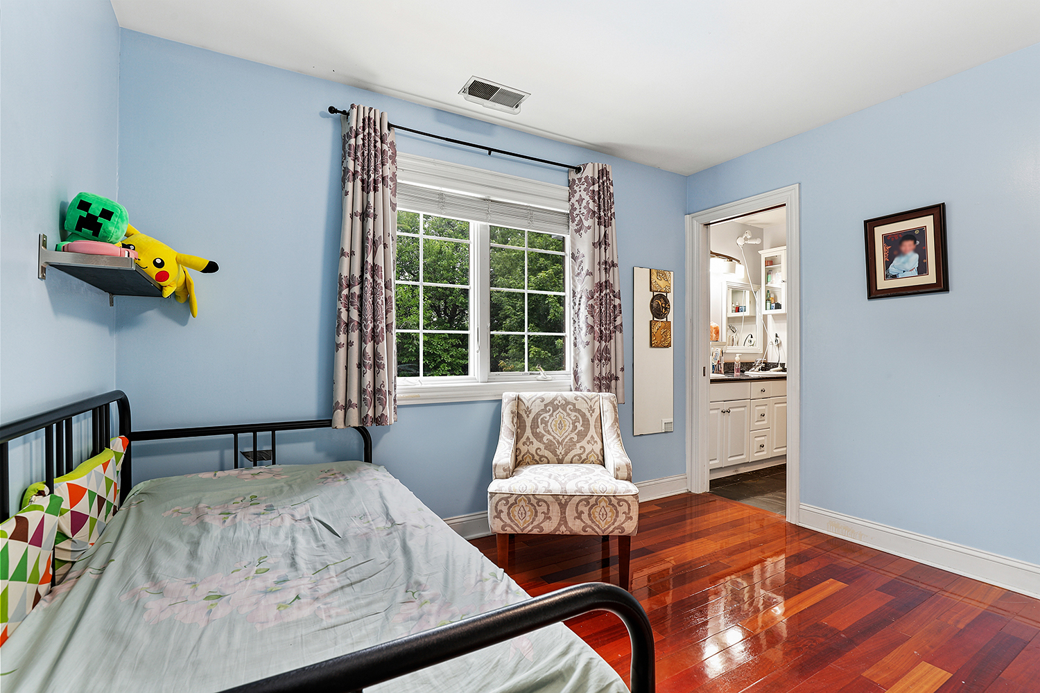 Gallery Image 19