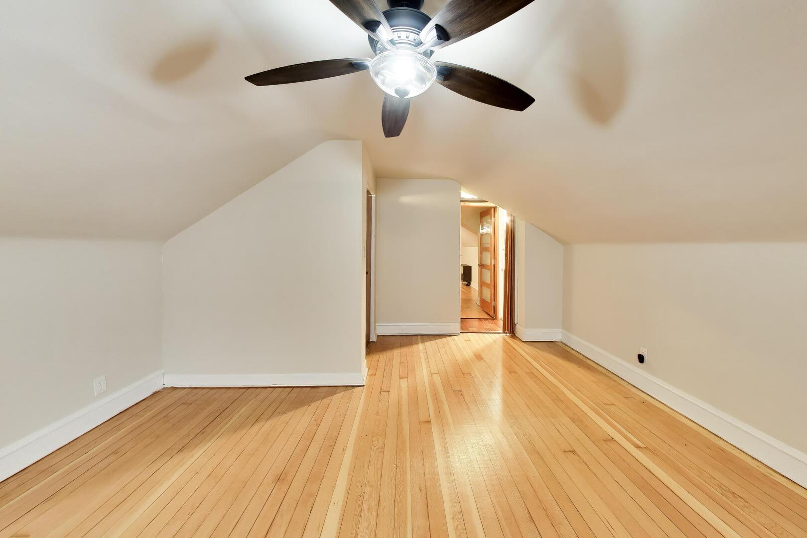 Gallery Image 19
