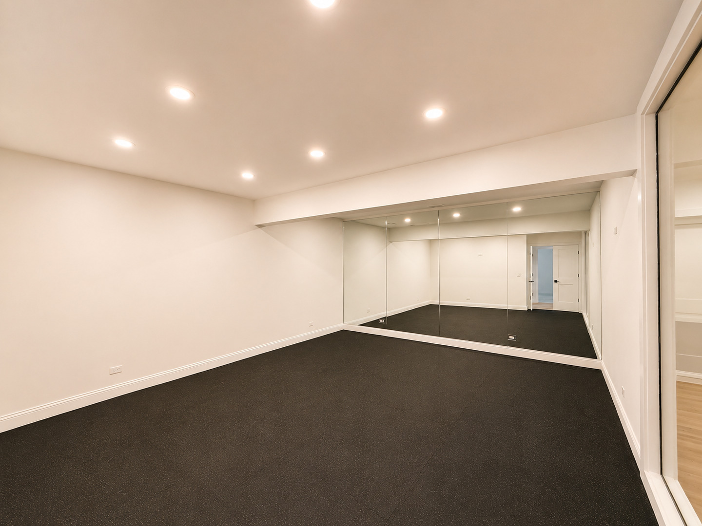 Gallery Image 19