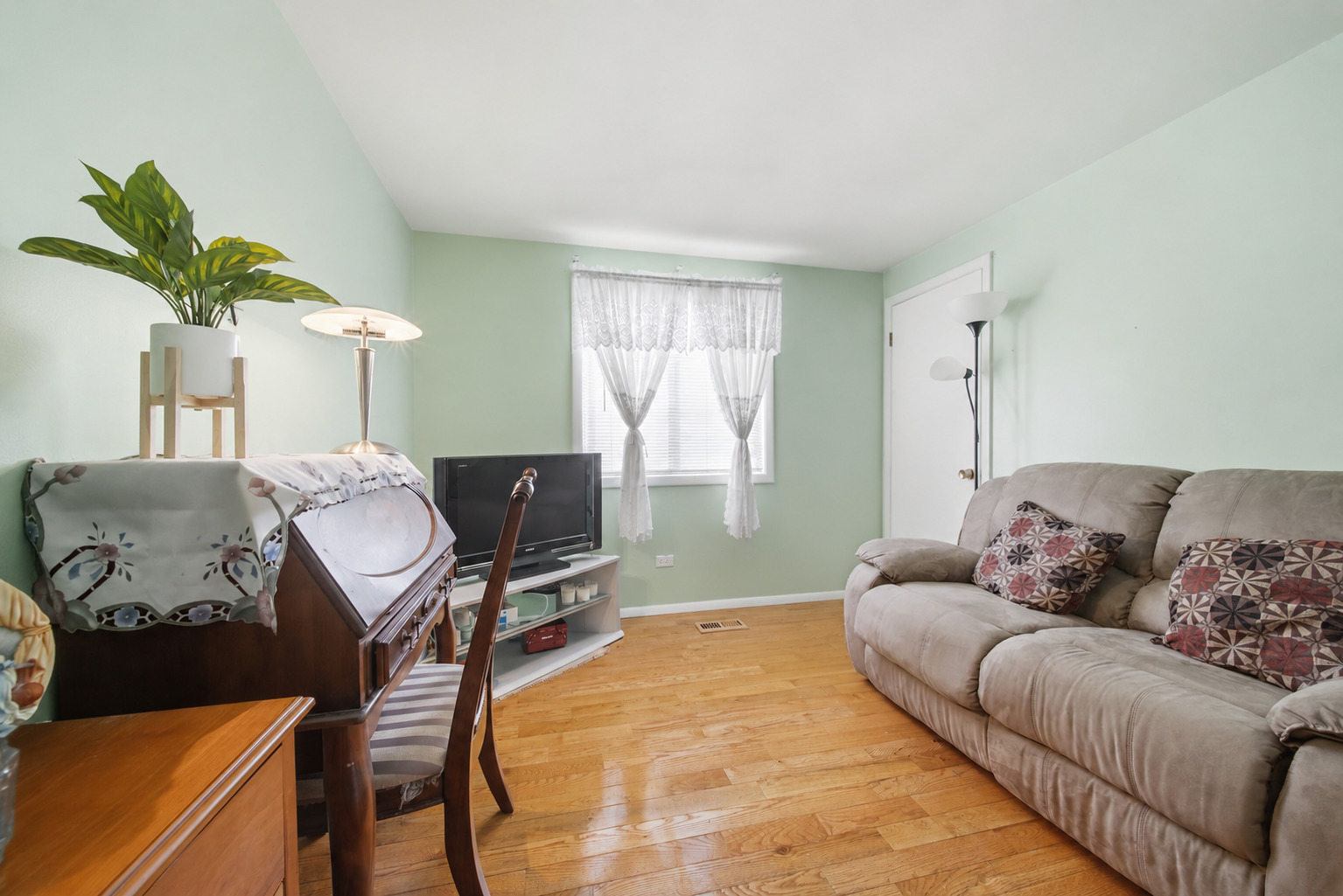 Gallery Image 15