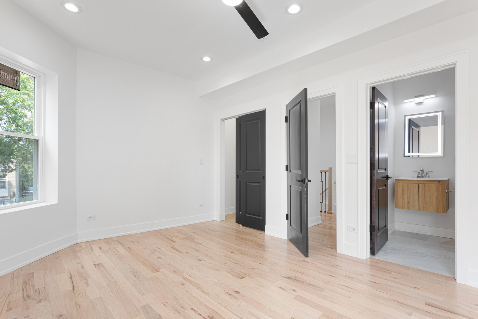 Gallery Image 18