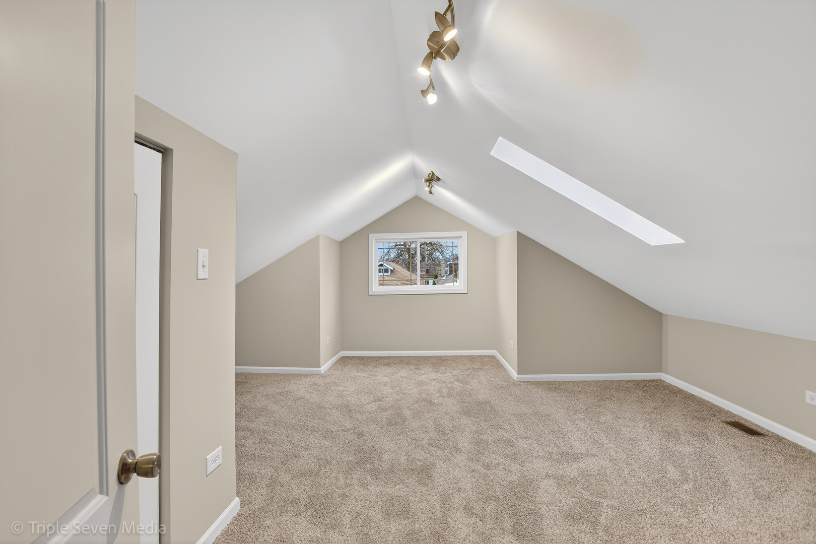 Gallery Image 15