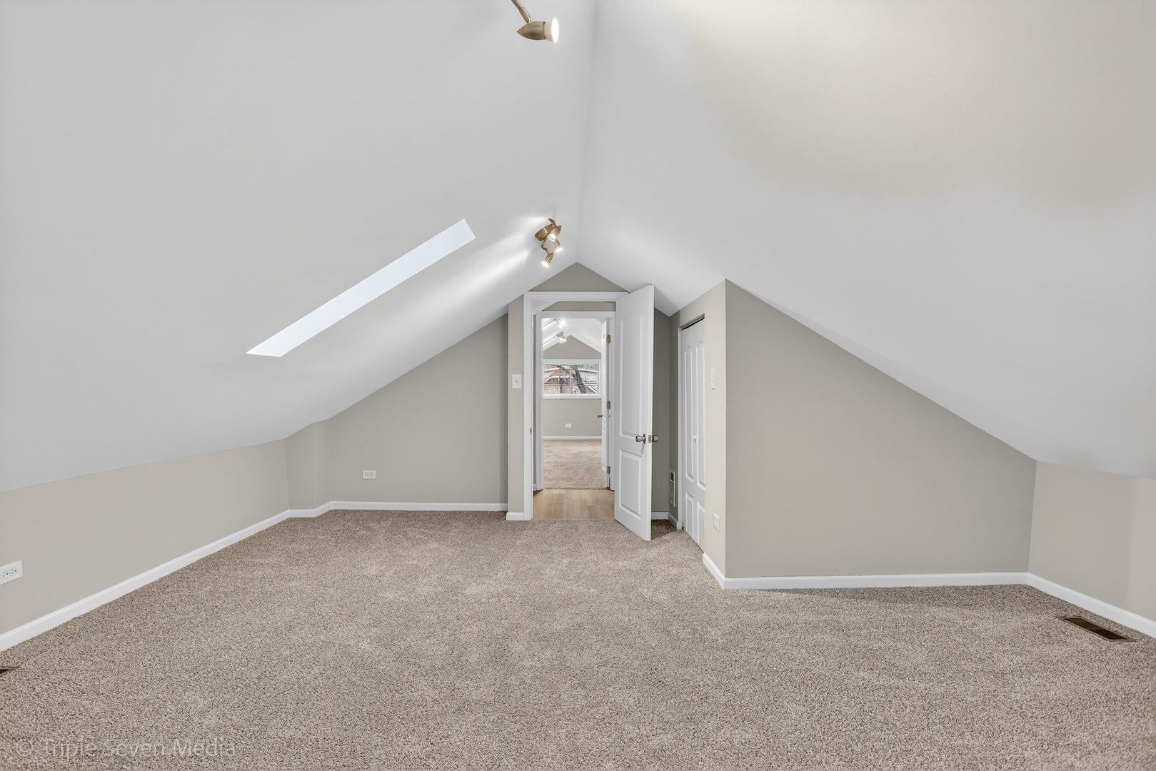Gallery Image 16