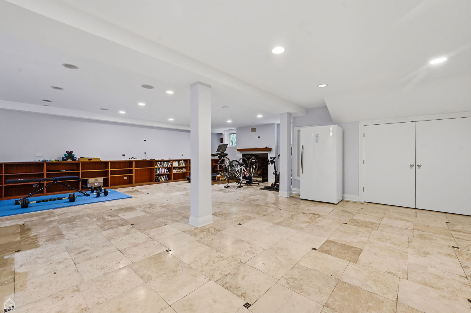 Gallery Image 19
