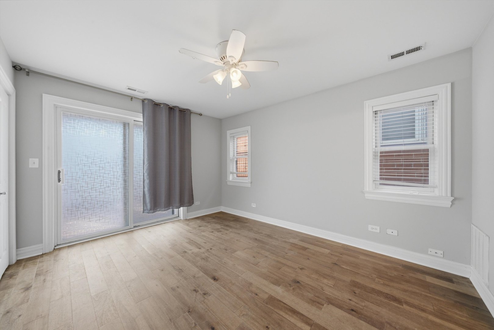 Gallery Image 16