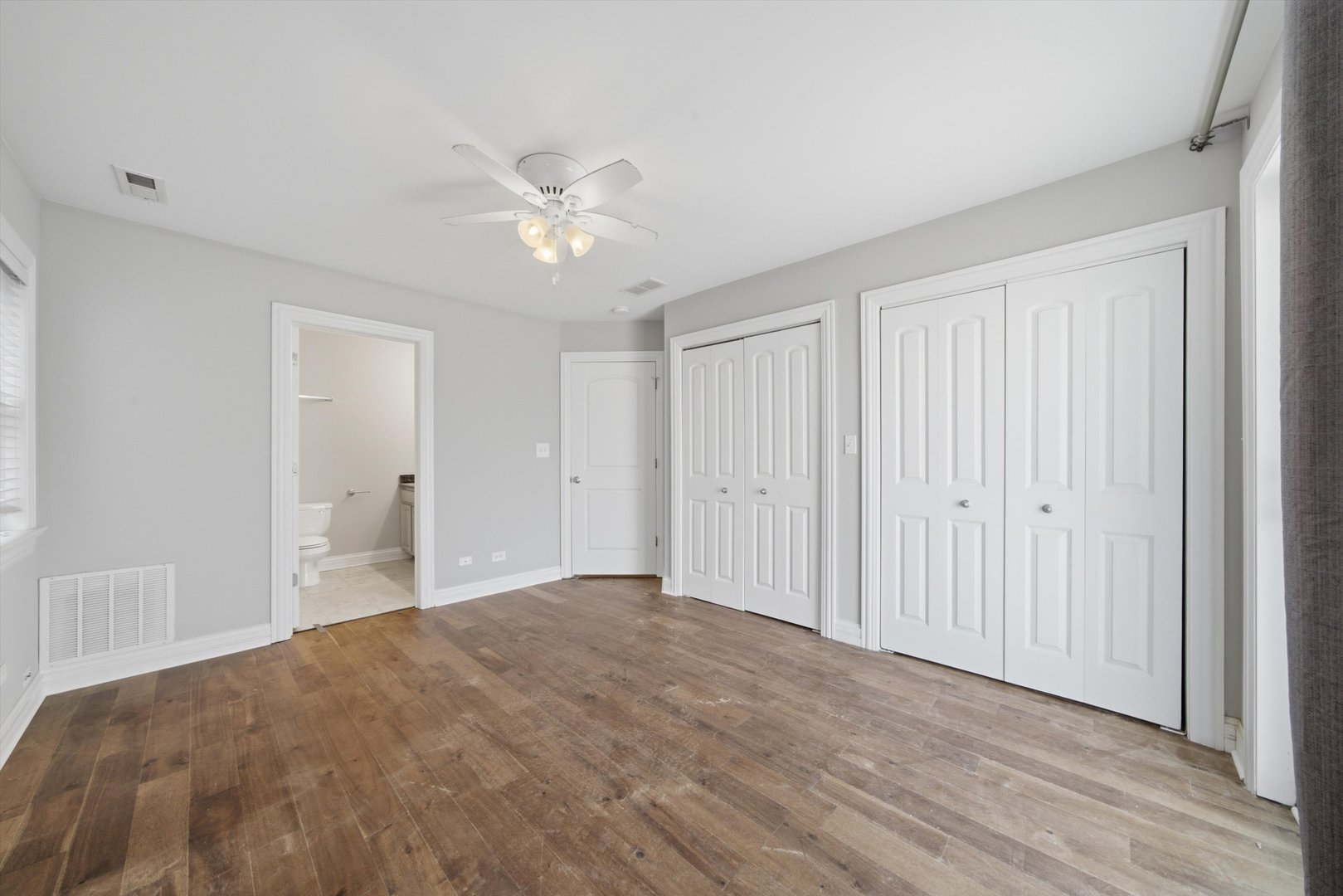 Gallery Image 18