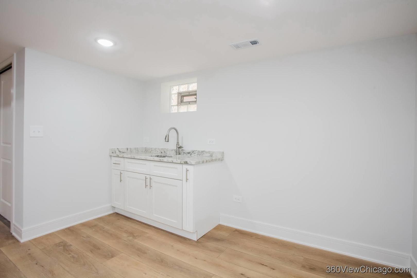 Gallery Image 38