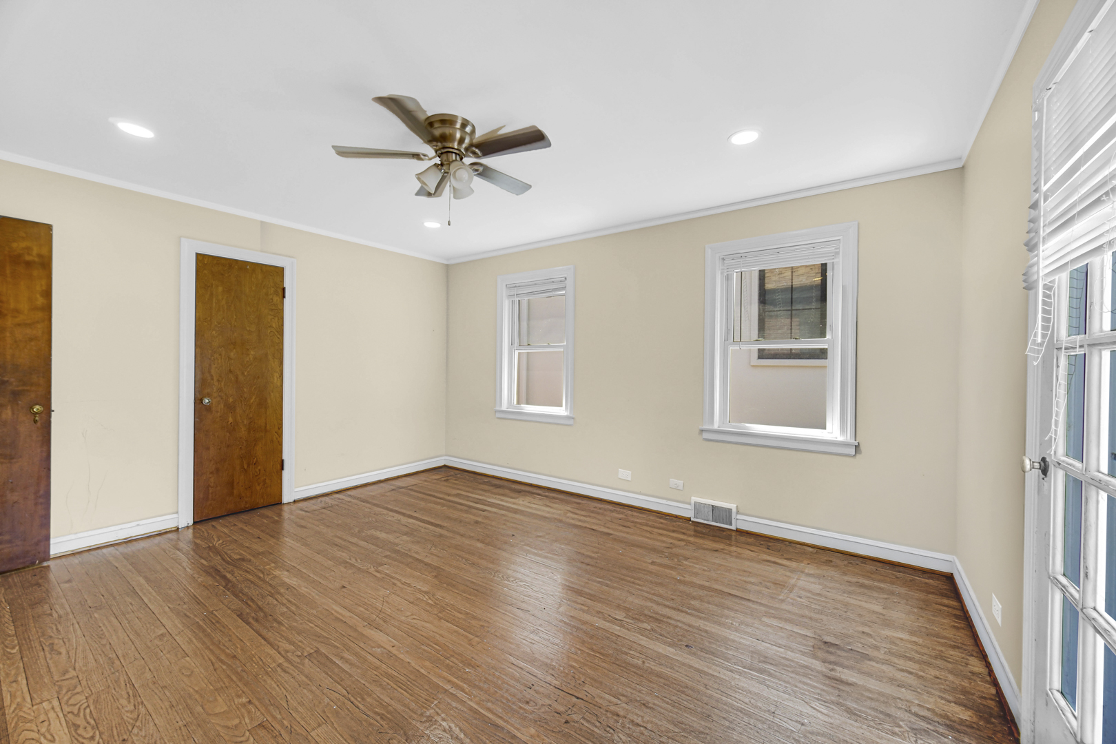 Gallery Image 17