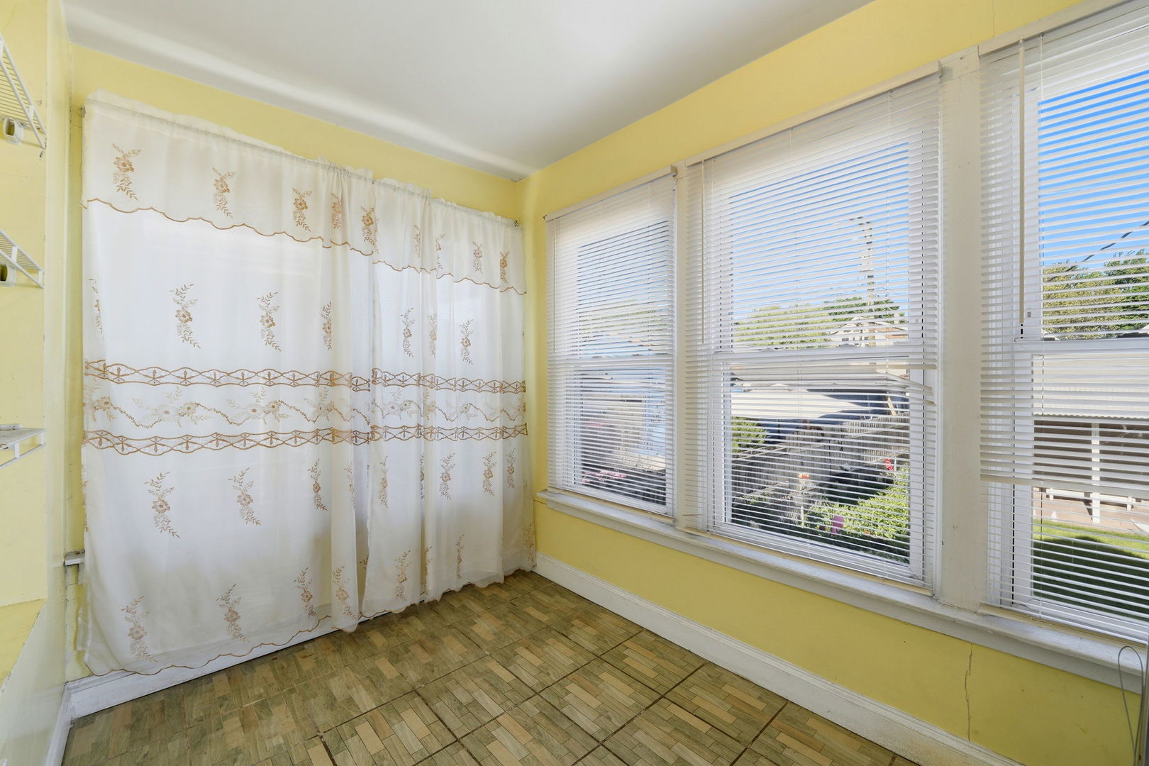 Gallery Image 12
