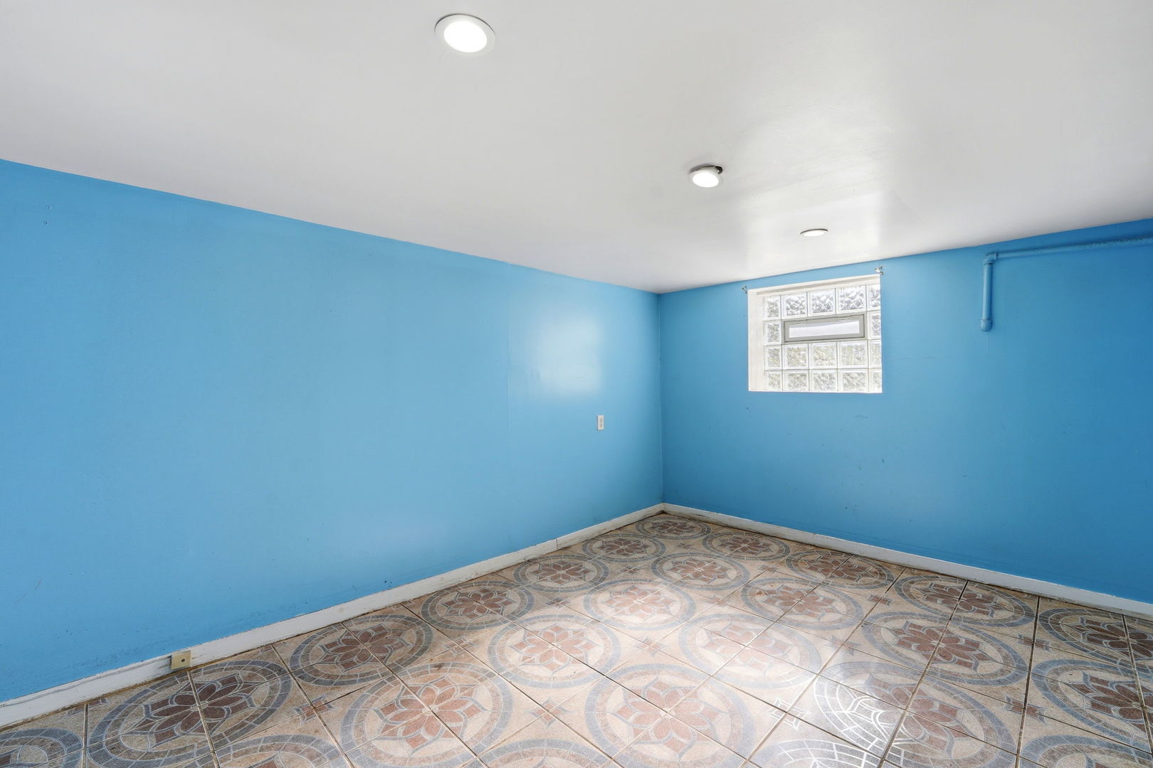 Gallery Image 15