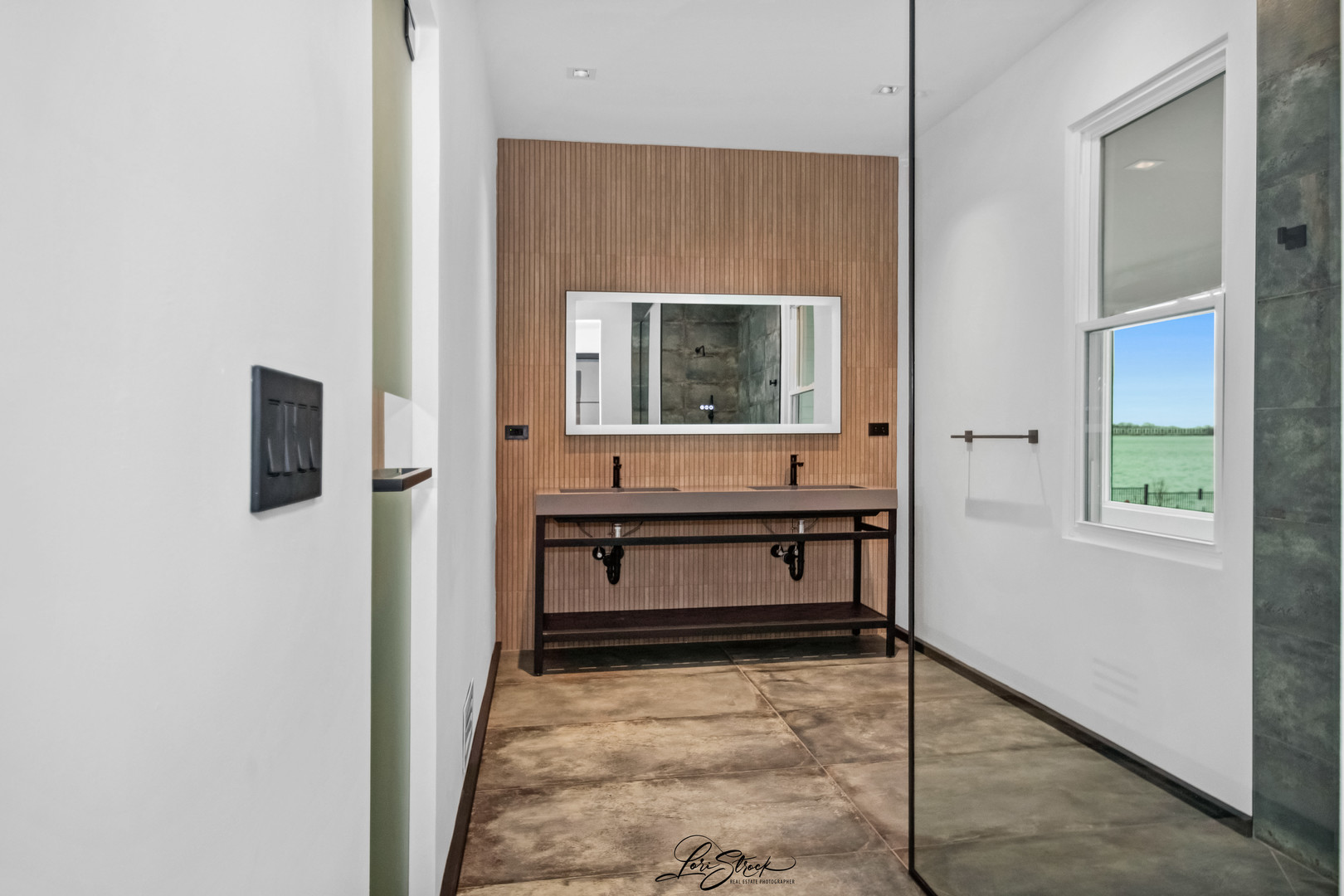 Gallery Image 18