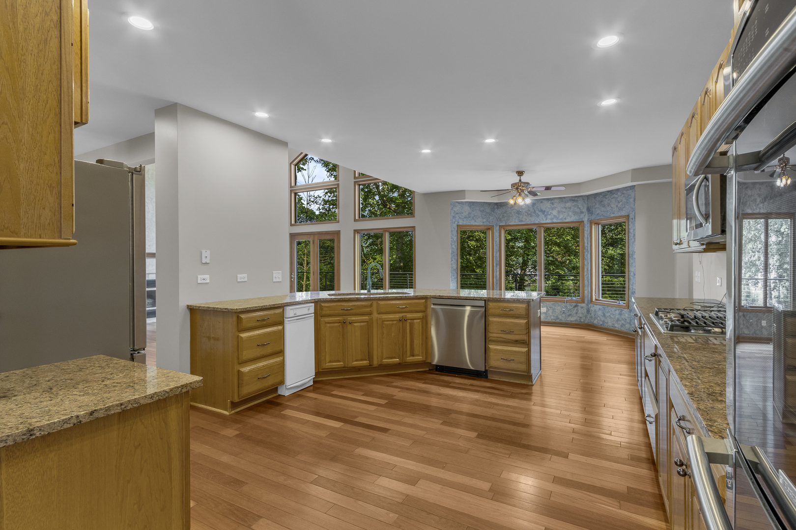 Gallery Image 15